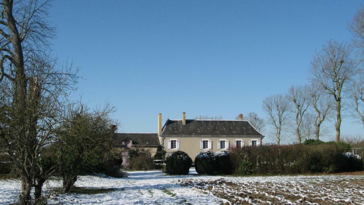 Le Petit Bois Panzió Chateau-la-Valliere Kültér fotó